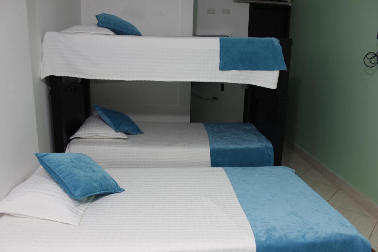 Aw Hotel Urban Estadio Кали Екстериор снимка