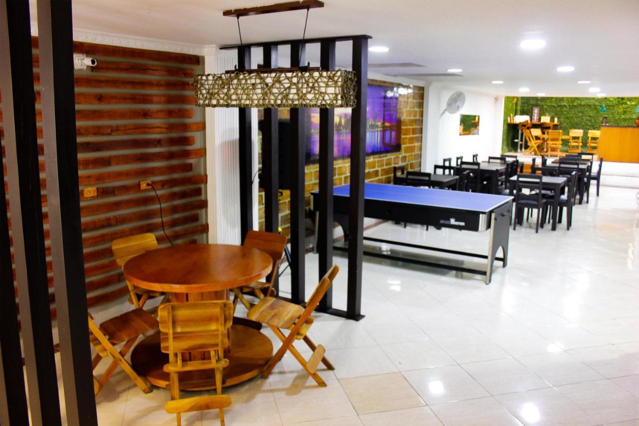 Aw Hotel Urban Estadio Кали Екстериор снимка