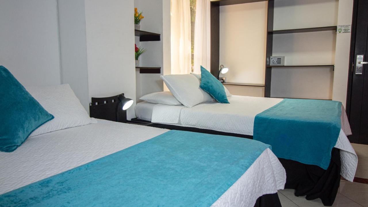 Aw Hotel Urban Estadio Кали Екстериор снимка