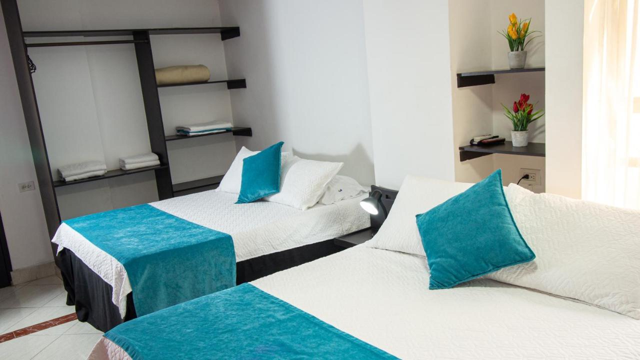 Aw Hotel Urban Estadio Кали Екстериор снимка